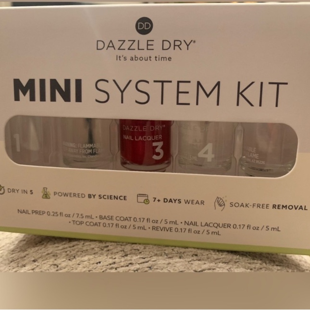 Dazzle Dry Mini System Kit with Red Polish